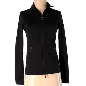 Adrienne Vitadini sports jacket. Very flattering!